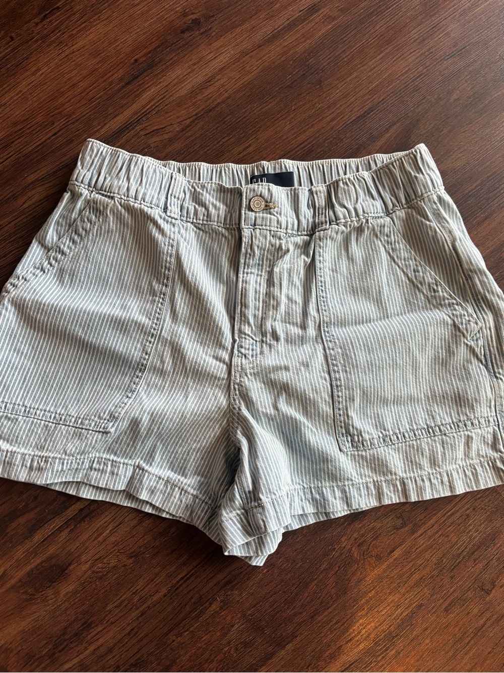 GAP Women’s Light Blue and White Striped Utility Shorts
